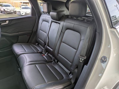 2022 Ford Escape Titanium Hybrid