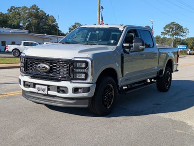2025 Ford Super Duty F-350 SRW F-350® Lariat®