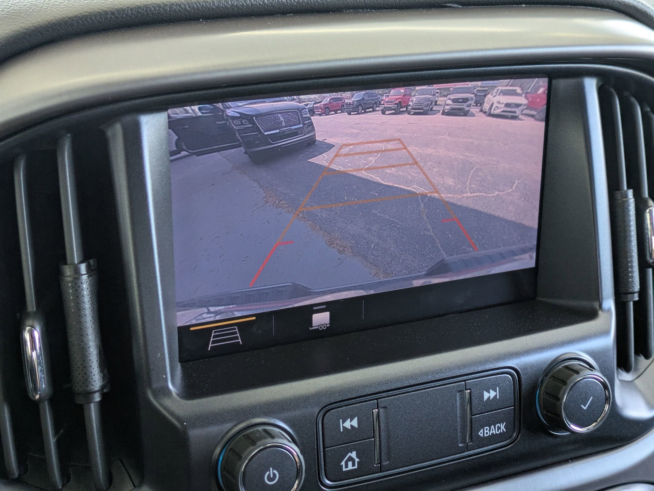 2022 GMC Canyon 4WD AT4 w/Leather