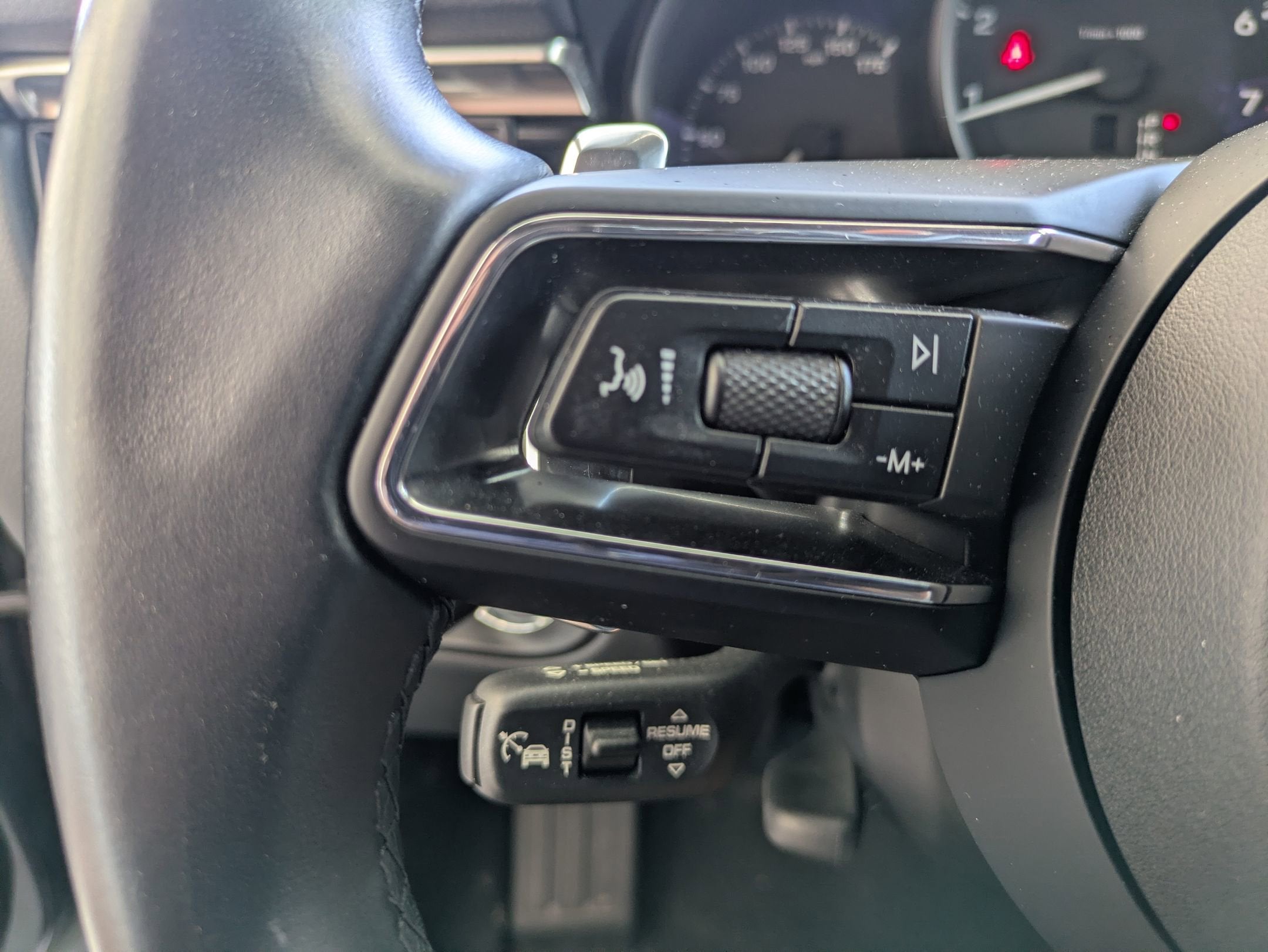 2024 Porsche Macan T