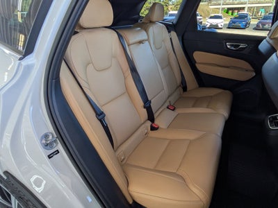 2022 Volvo XC60 Inscription