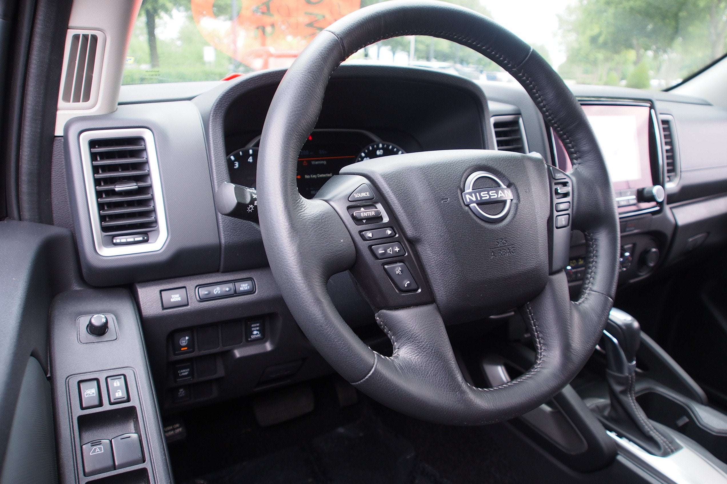 2024 Nissan Frontier SV