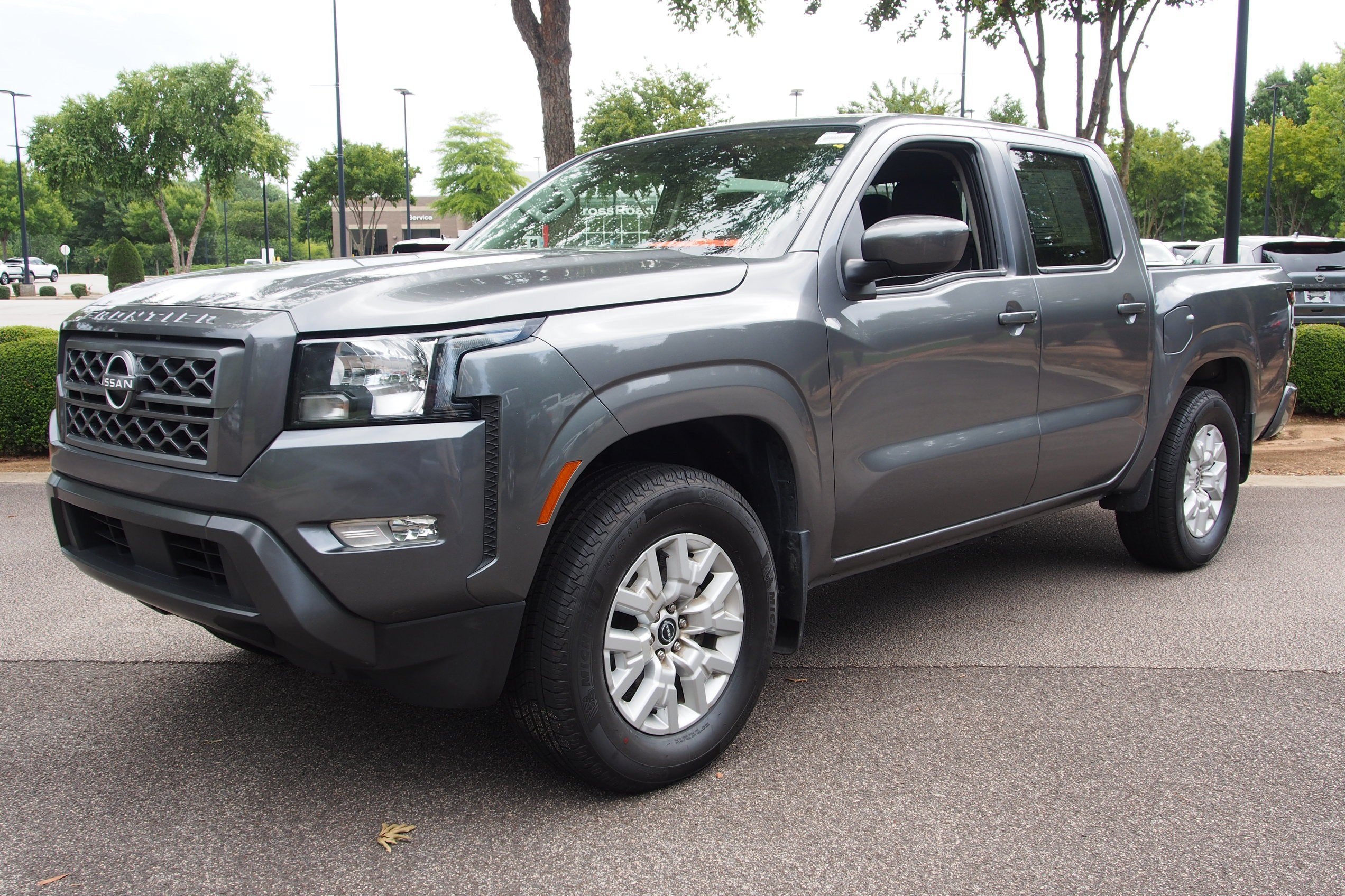 2024 Nissan Frontier SV