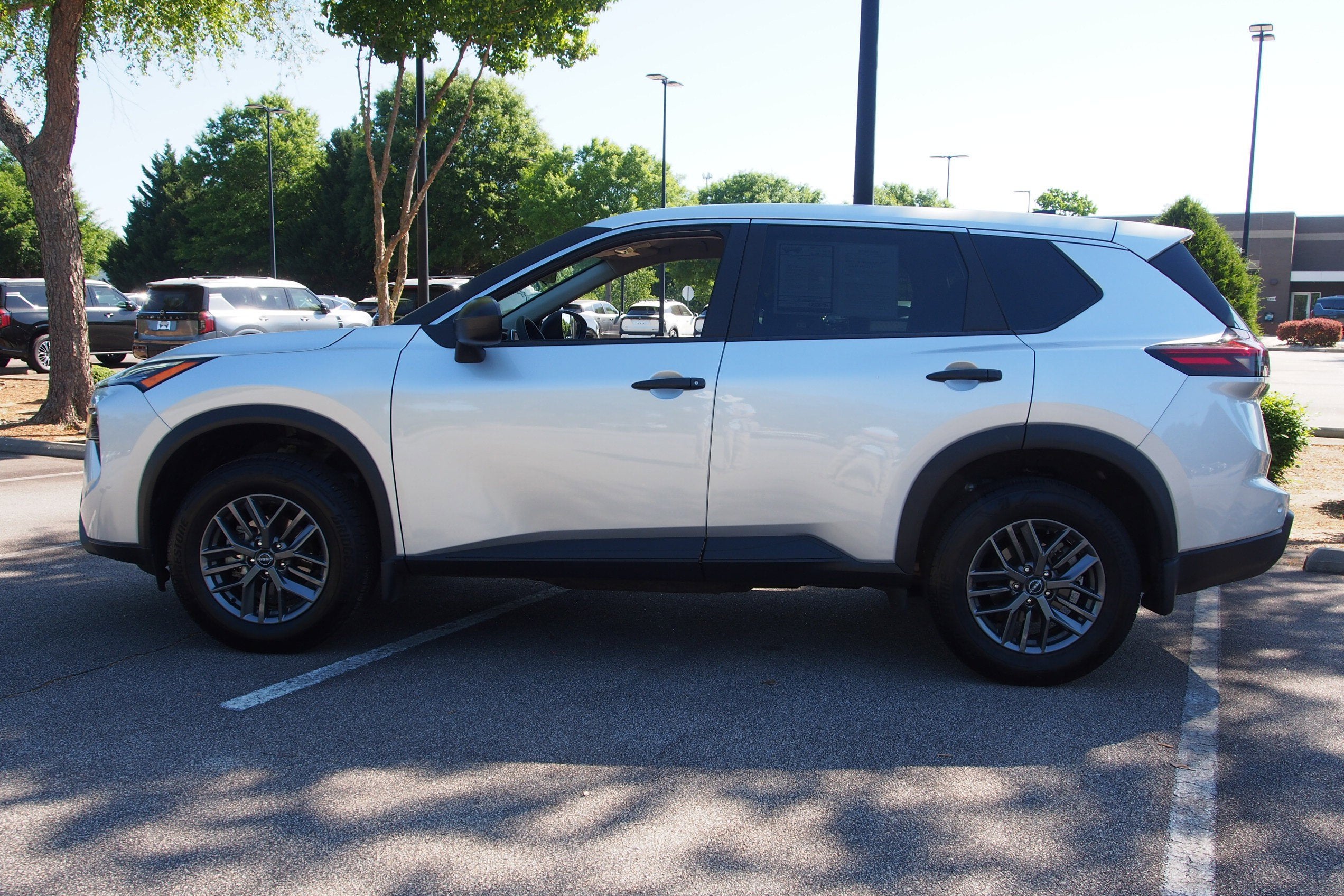 2025 Nissan Rogue S