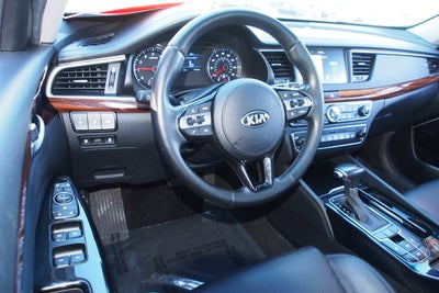 2019 Kia Cadenza Technology