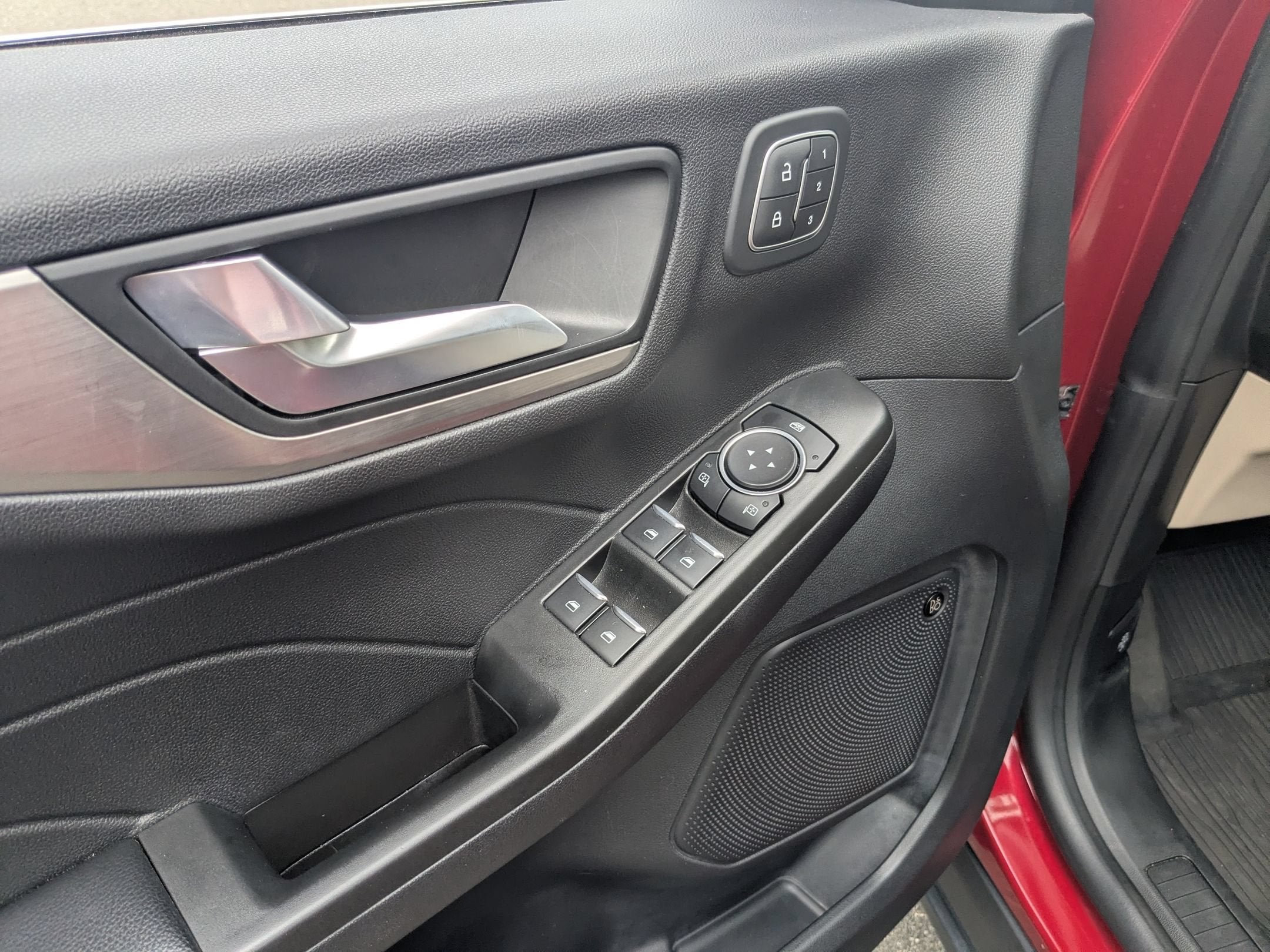 2021 Ford Escape Titanium Hybrid