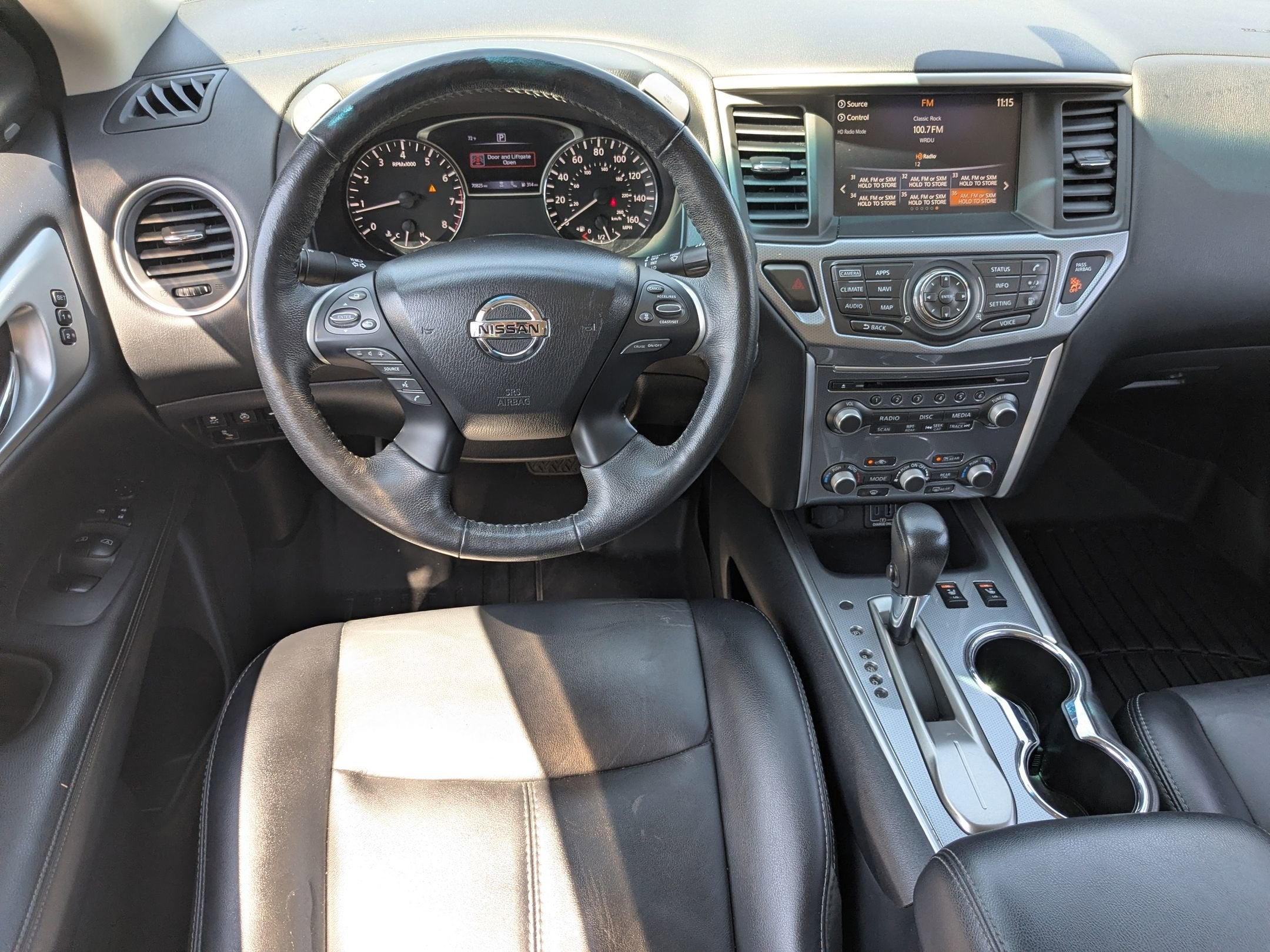 2019 Nissan Pathfinder SL
