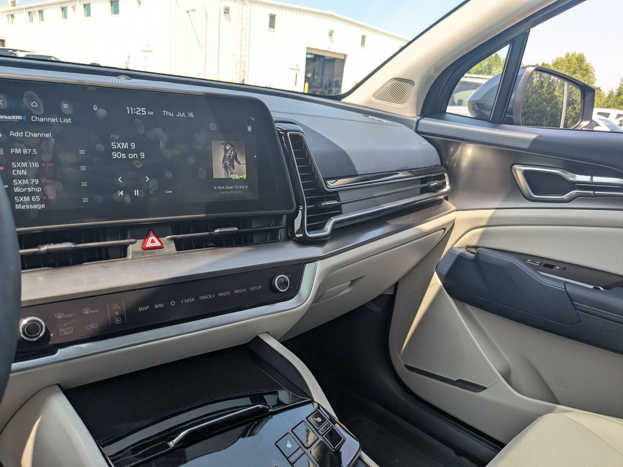 2025 Kia Sportage Hybrid EX