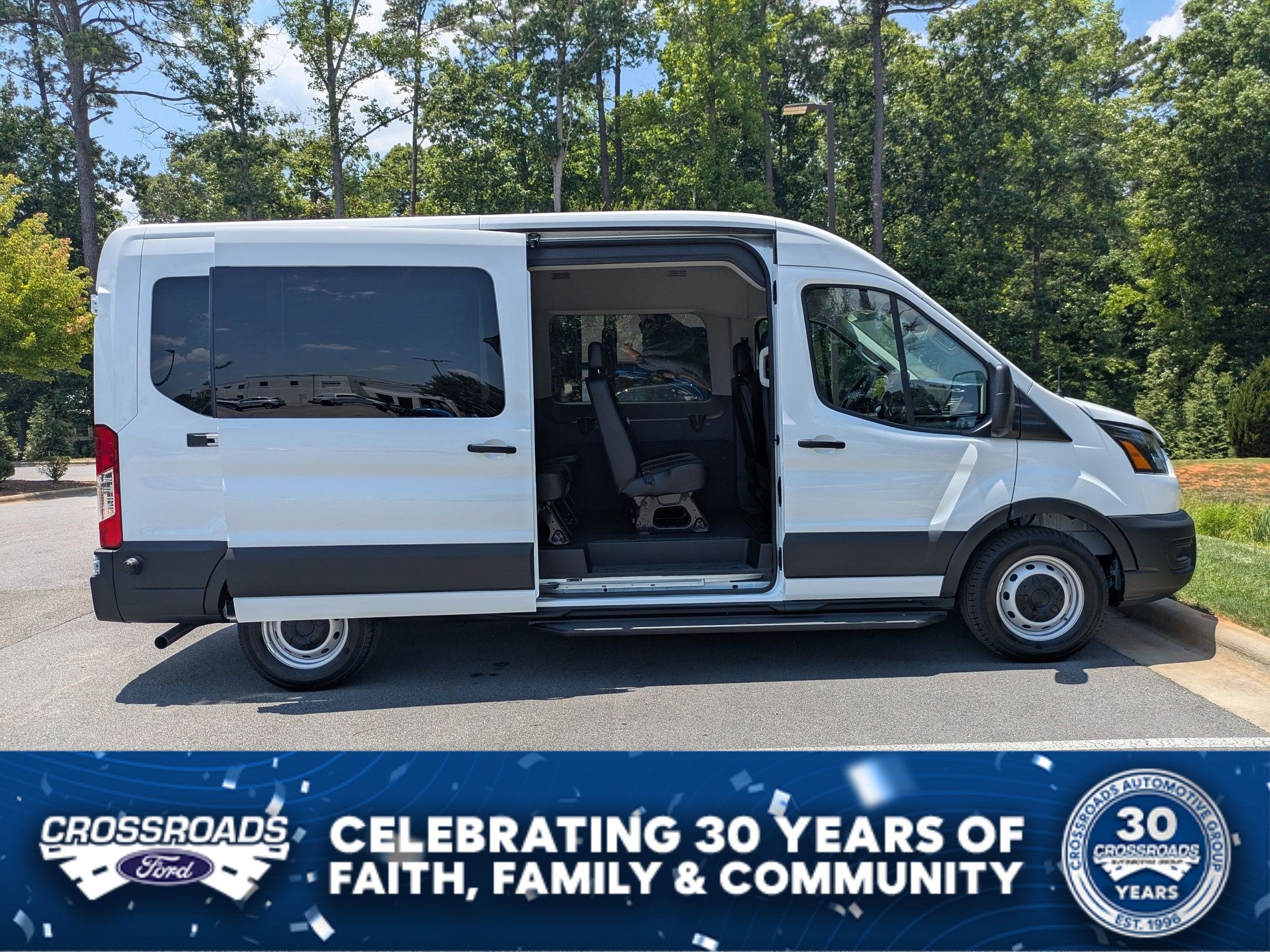 2026 Ford Transit Passenger Wagon XL