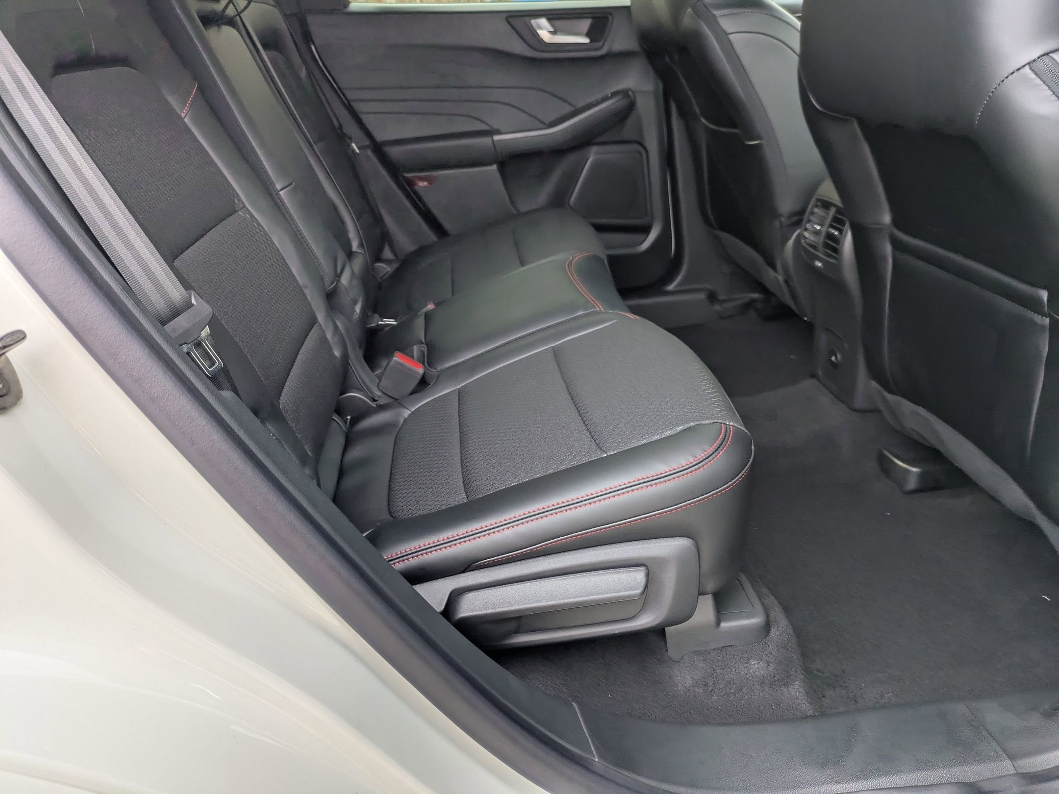 2026 Ford Escape ST-Line Elite