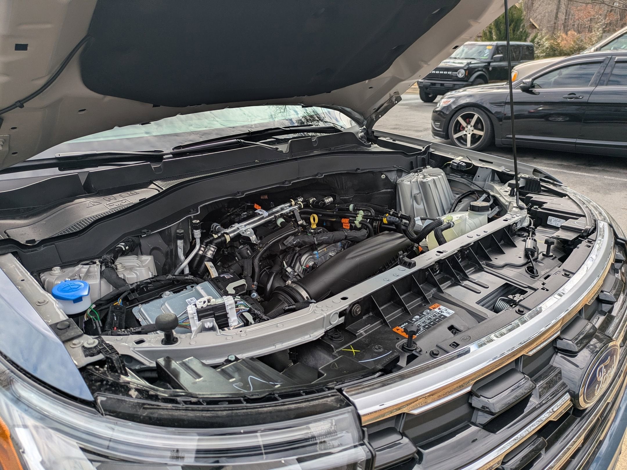 2026 Ford Explorer Active w/200A Pkg