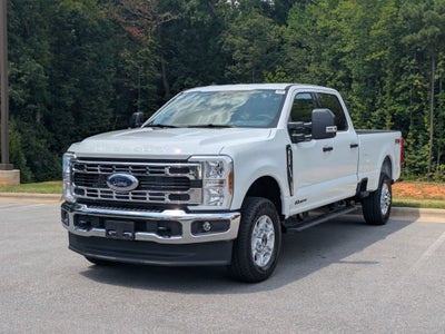 2026 Ford Super Duty F-350 SRW XLT