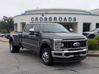 2026 Ford Super Duty F-350 DRW LARIAT