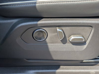 2023 Cadillac Escalade 4WD Premium Luxury