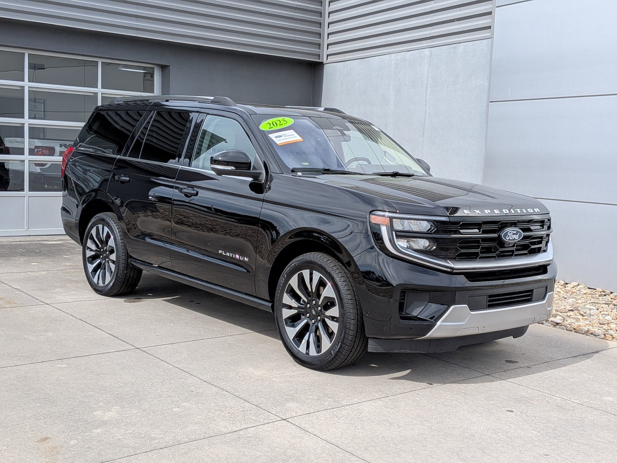 2025 Ford Expedition Platinum
