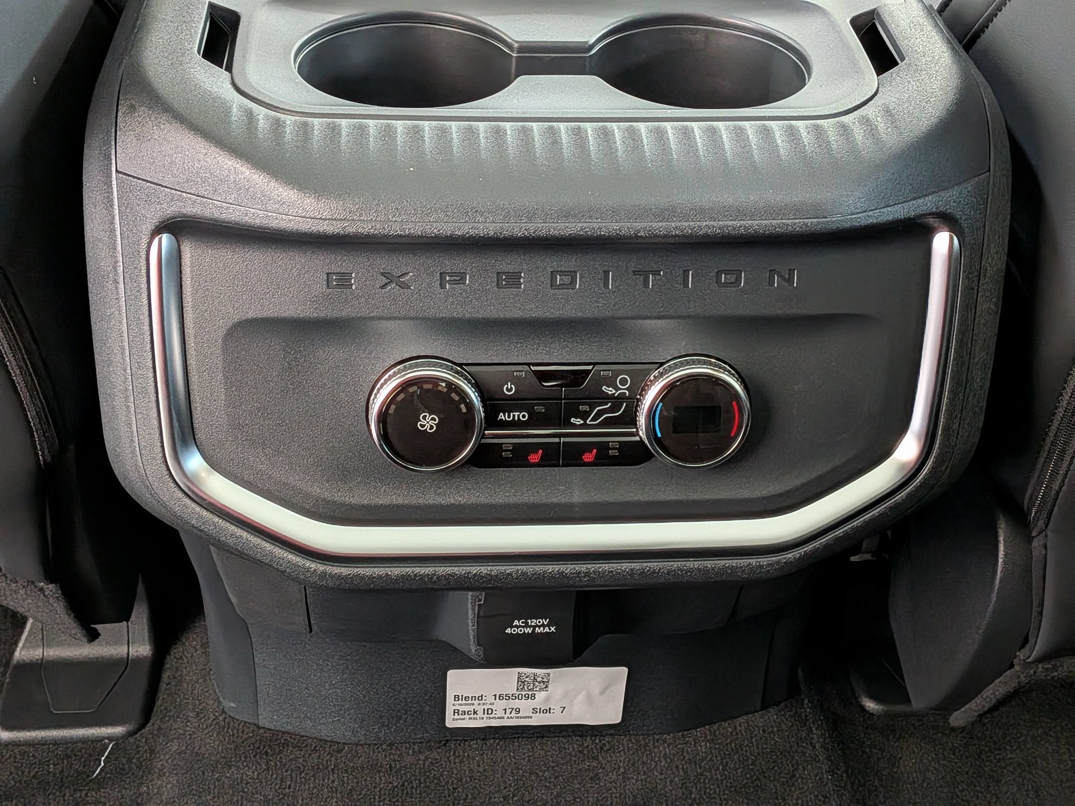 2027 Ford Expedition Platinum