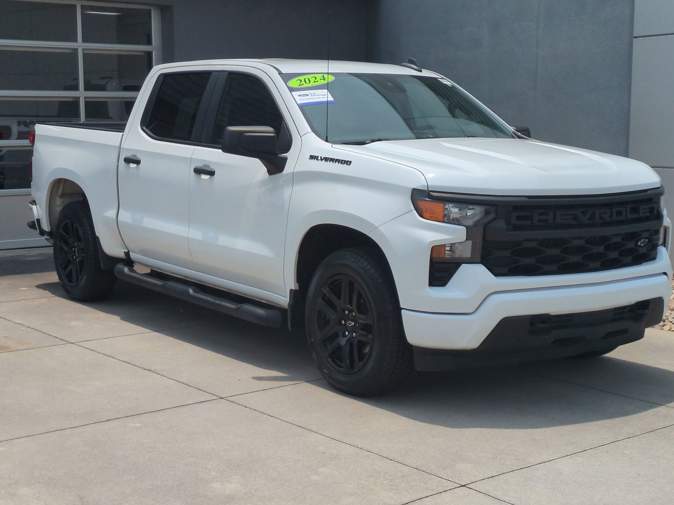 2024 Chevrolet Silverado 1500 Custom Crew Cab Short Box's photo