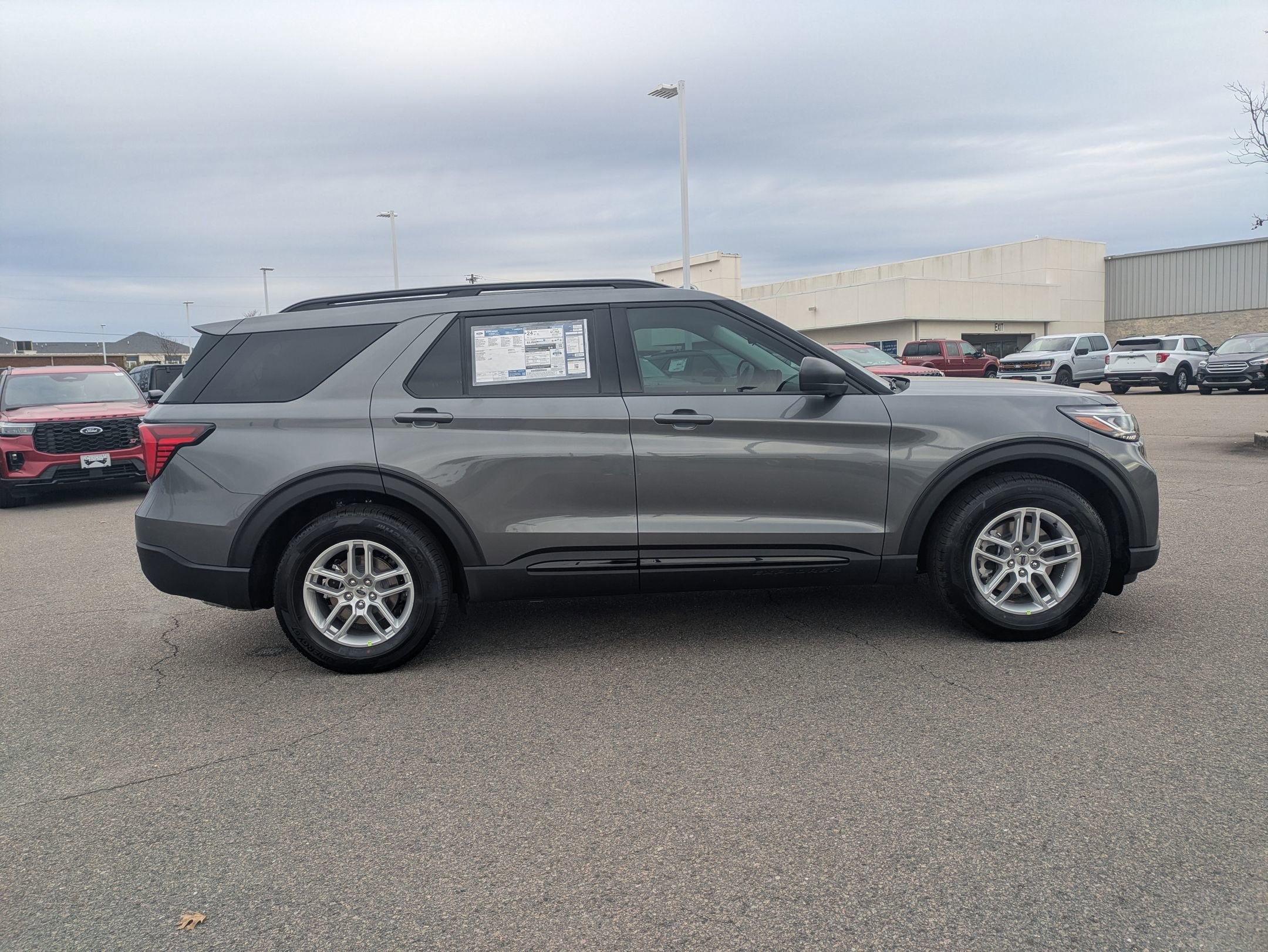 2026 Ford Explorer Active w/200A Pkg