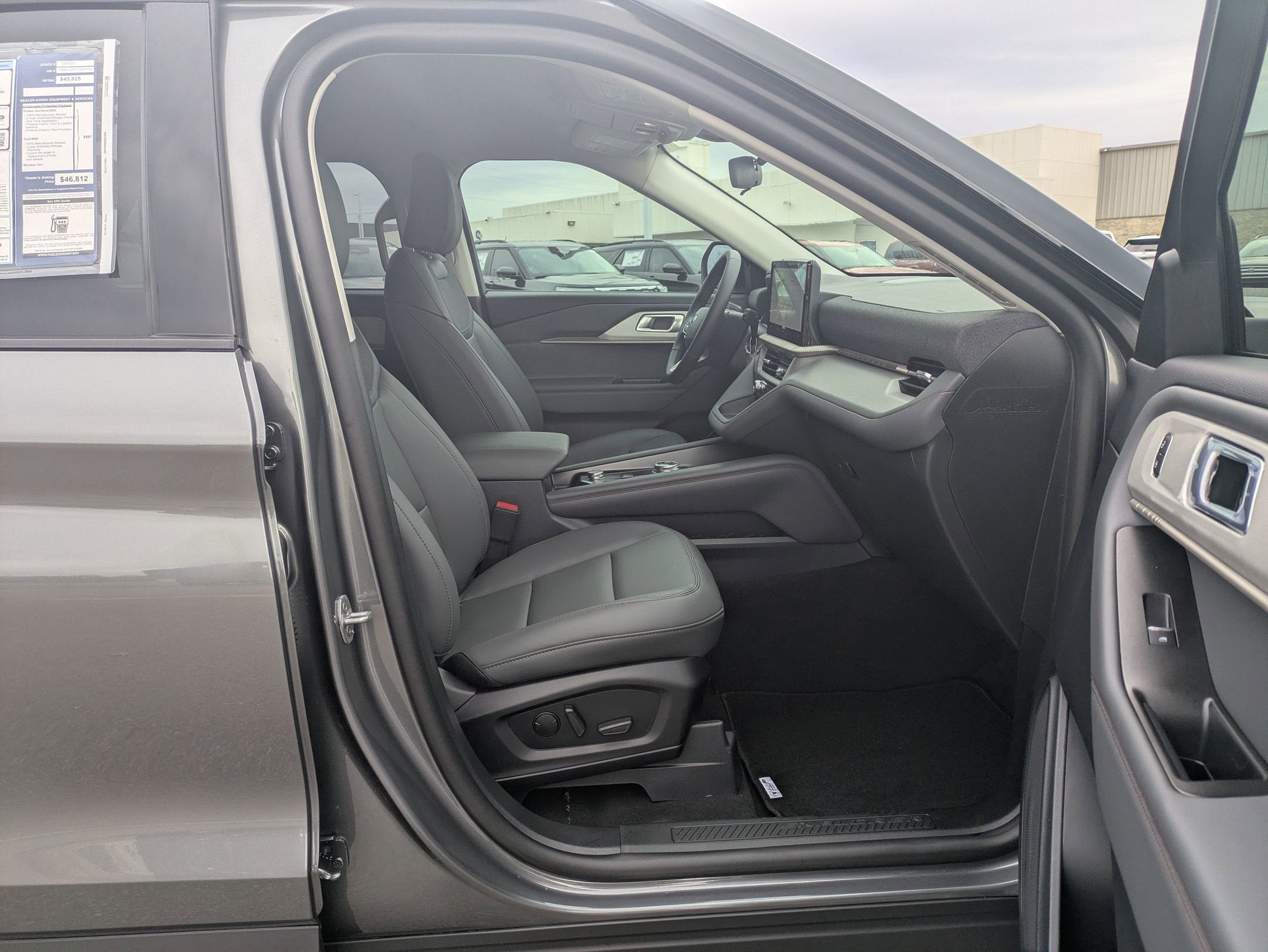 2026 Ford Explorer Active w/200A Pkg