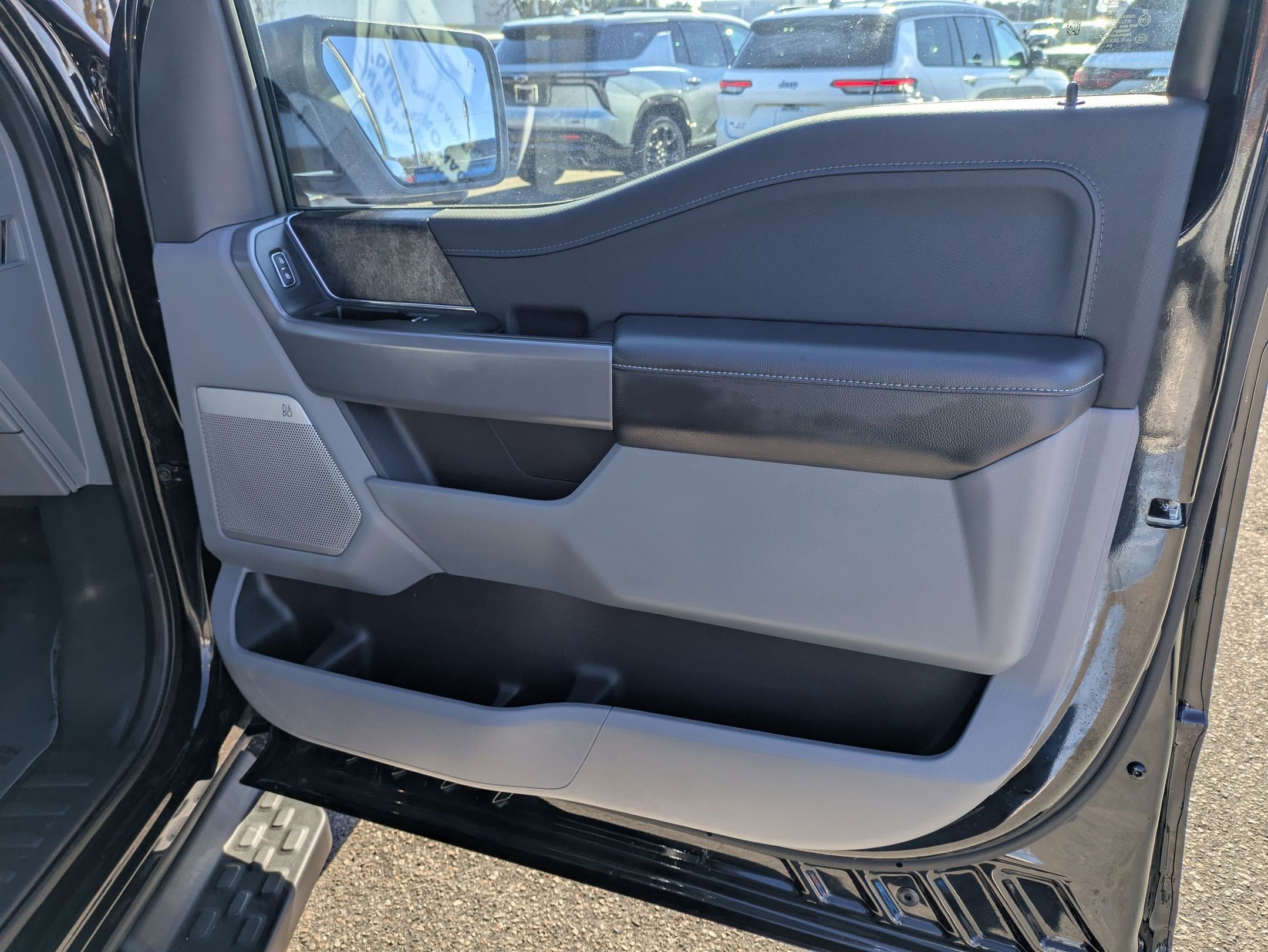 2024 Ford F-150 Lightning Flash