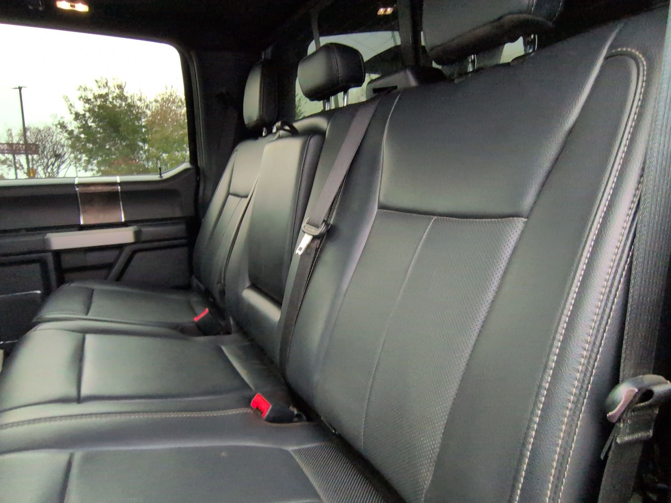 2022 Ford Super Duty F-350 SRW LARIAT