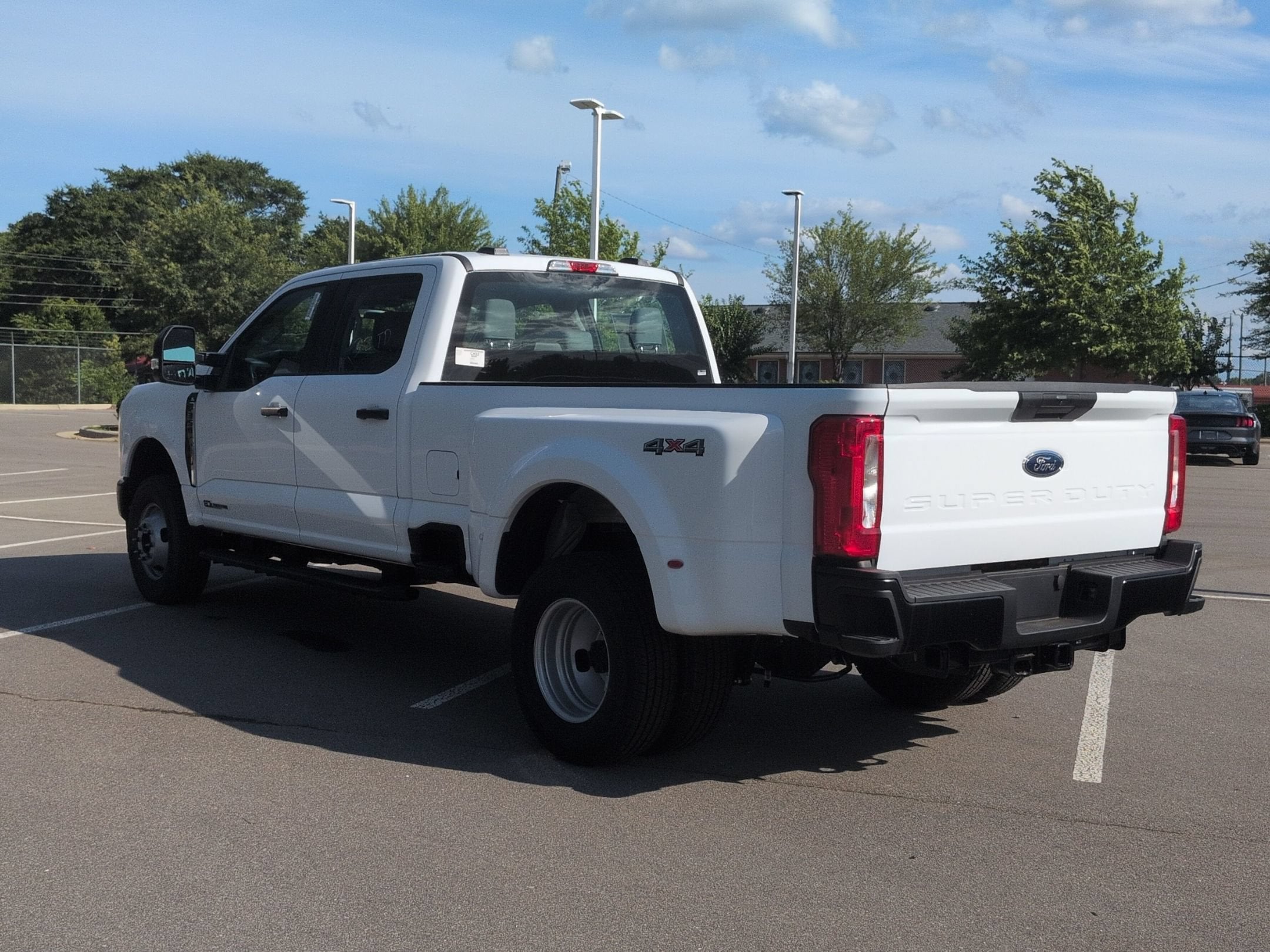 2026 Ford Super Duty F-350 DRW XL