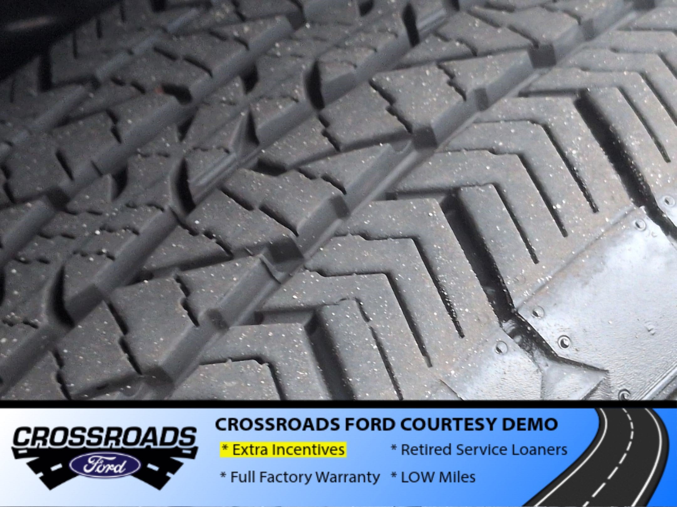 2026 Ford F-150 LARIAT - Crossroads Courtesy Demo