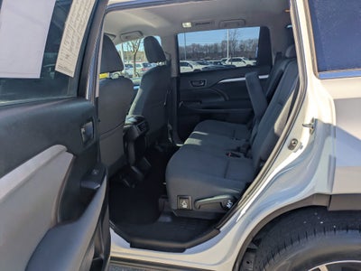 2019 Toyota Highlander LE