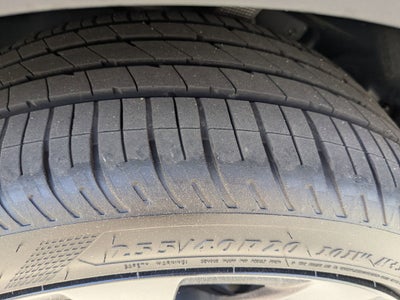 2024 Tesla Model Y Base