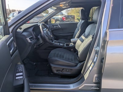 2022 Mitsubishi Outlander SE