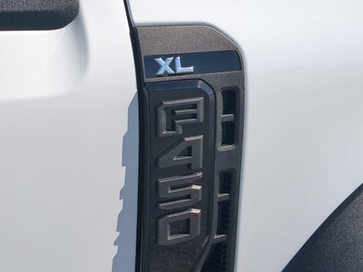 2027 Ford Super Duty F-450 DRW XL