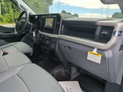 2026 Ford Super Duty F-550 DRW XL