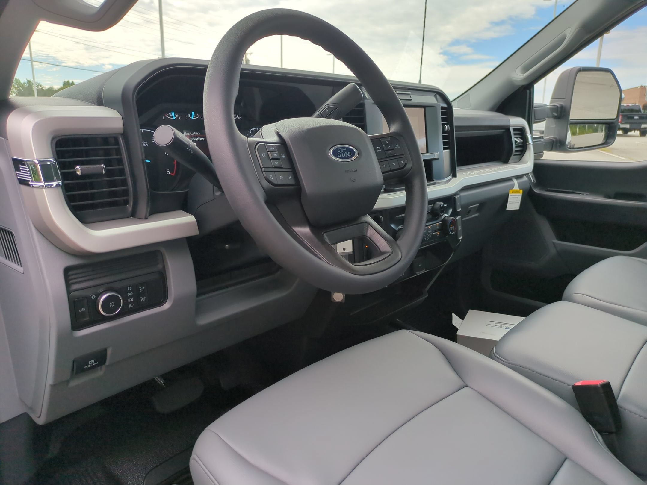 2026 Ford Super Duty F-550 DRW XL