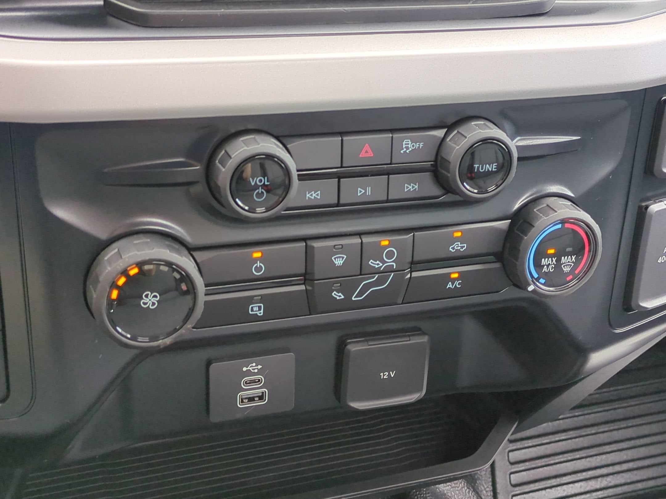 2026 Ford Super Duty F-550 DRW XL