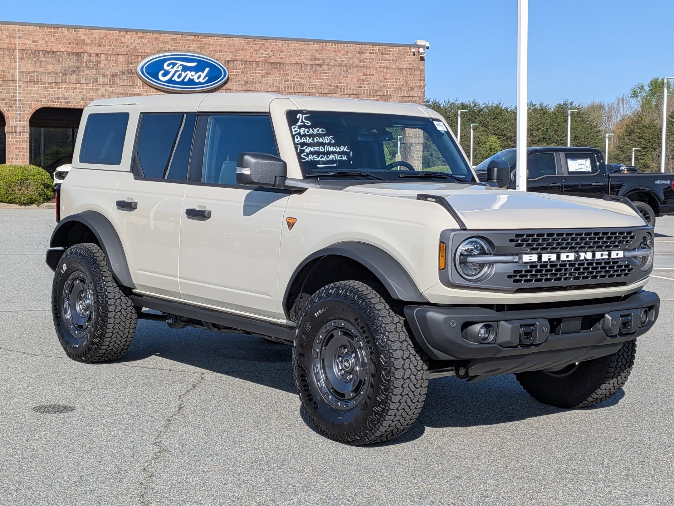 2025 Ford Bronco Badlands
