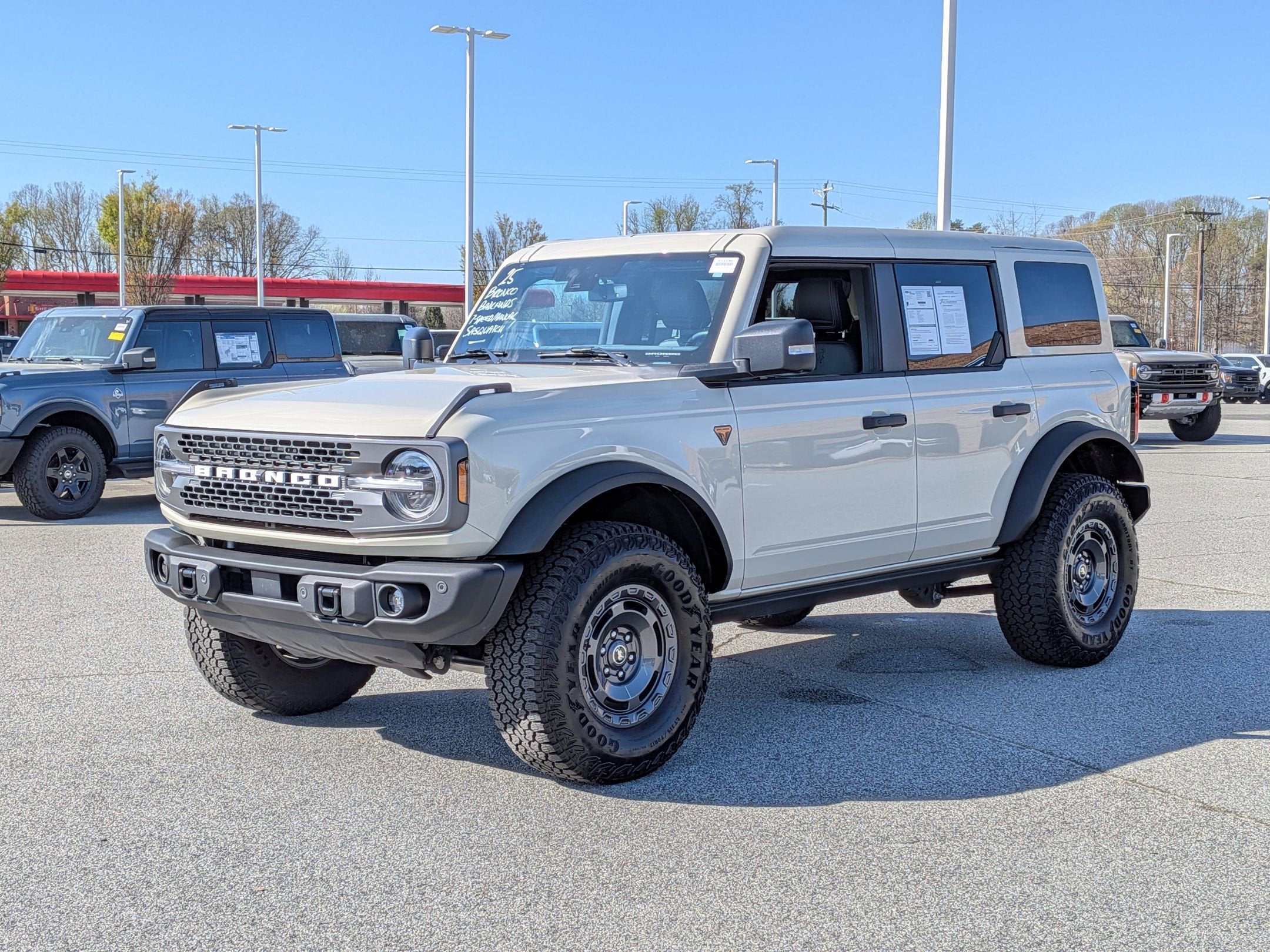 2025 Ford Bronco Badlands