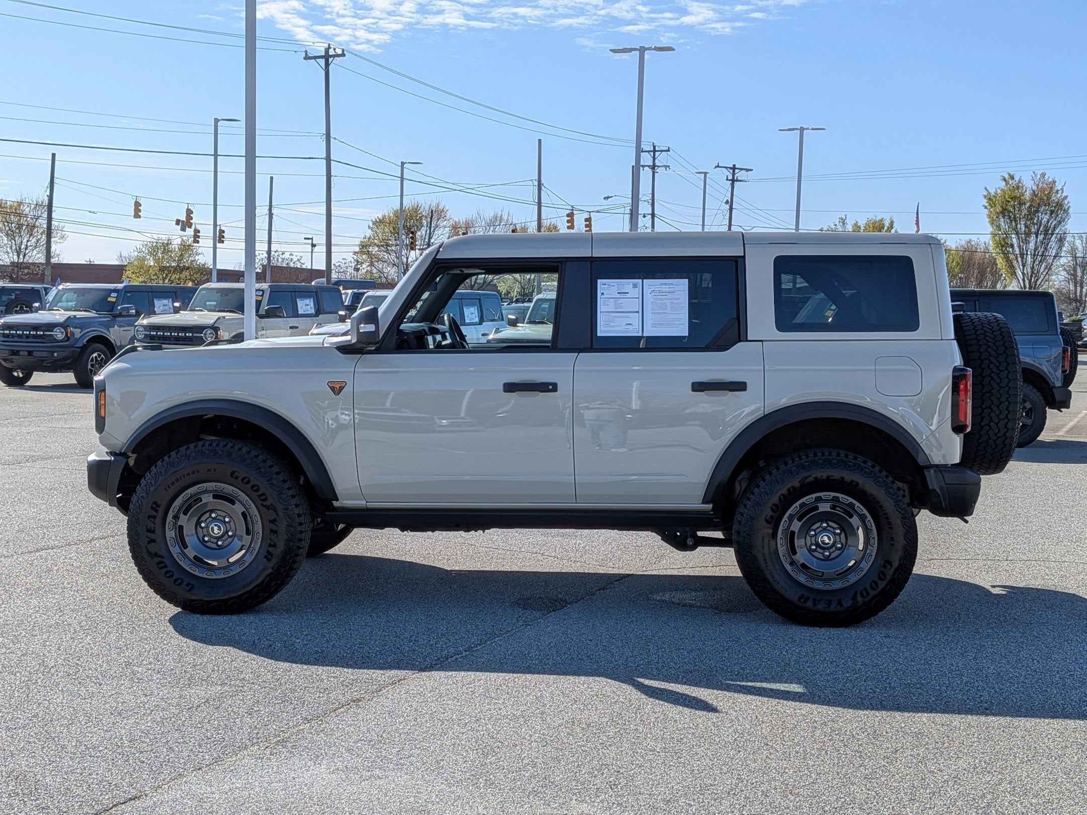 2025 Ford Bronco Badlands