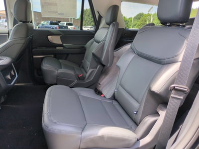 2027 Ford Expedition Active