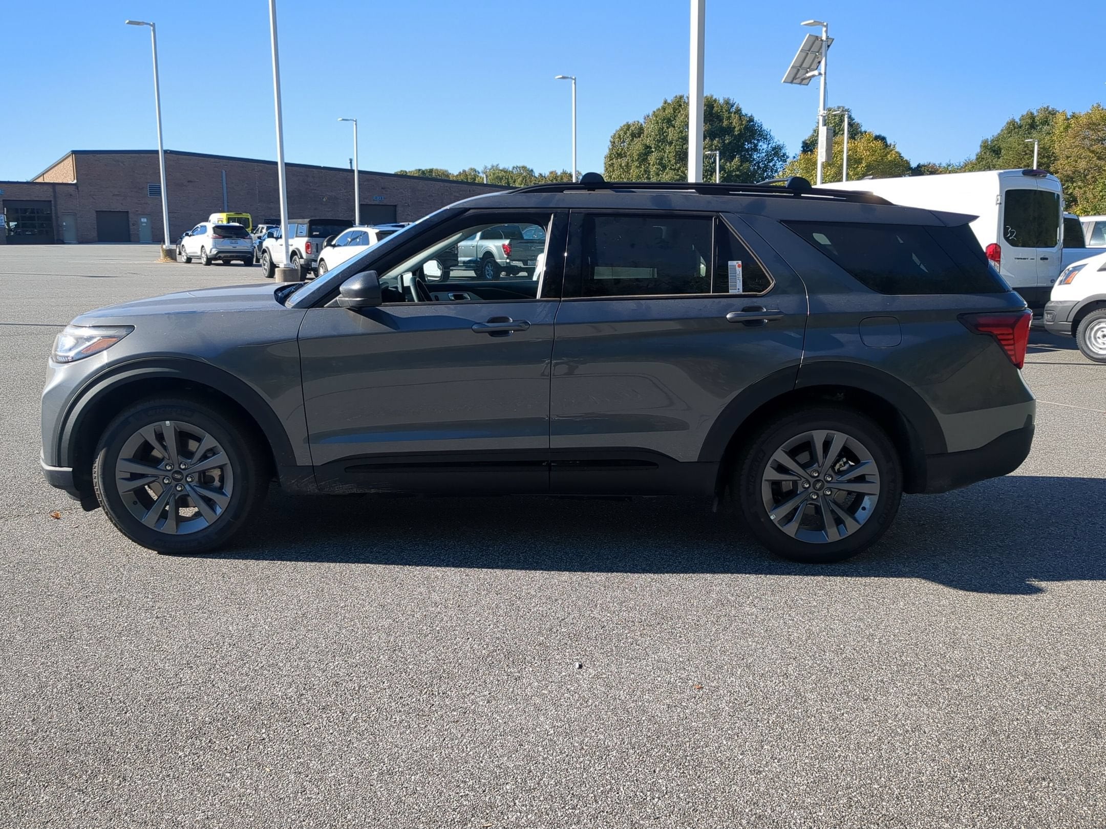 2026 Ford Explorer Active w/200A Pkg