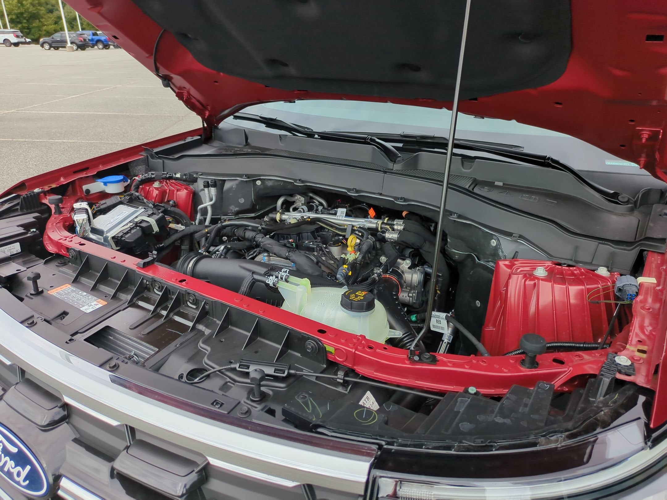 2027 Ford Explorer Active w/200A Pkg