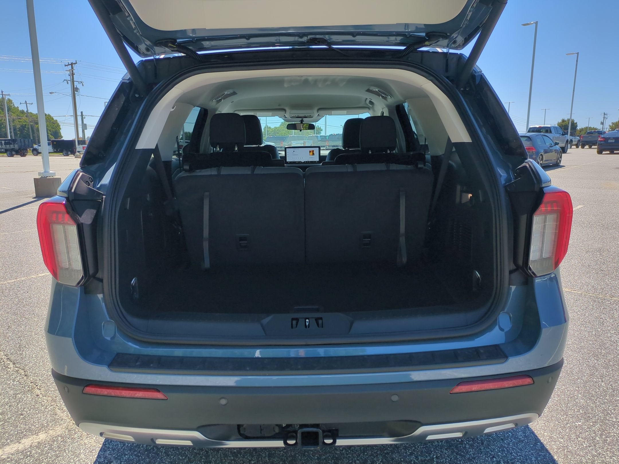 2026 Ford Explorer Active w/200A Pkg