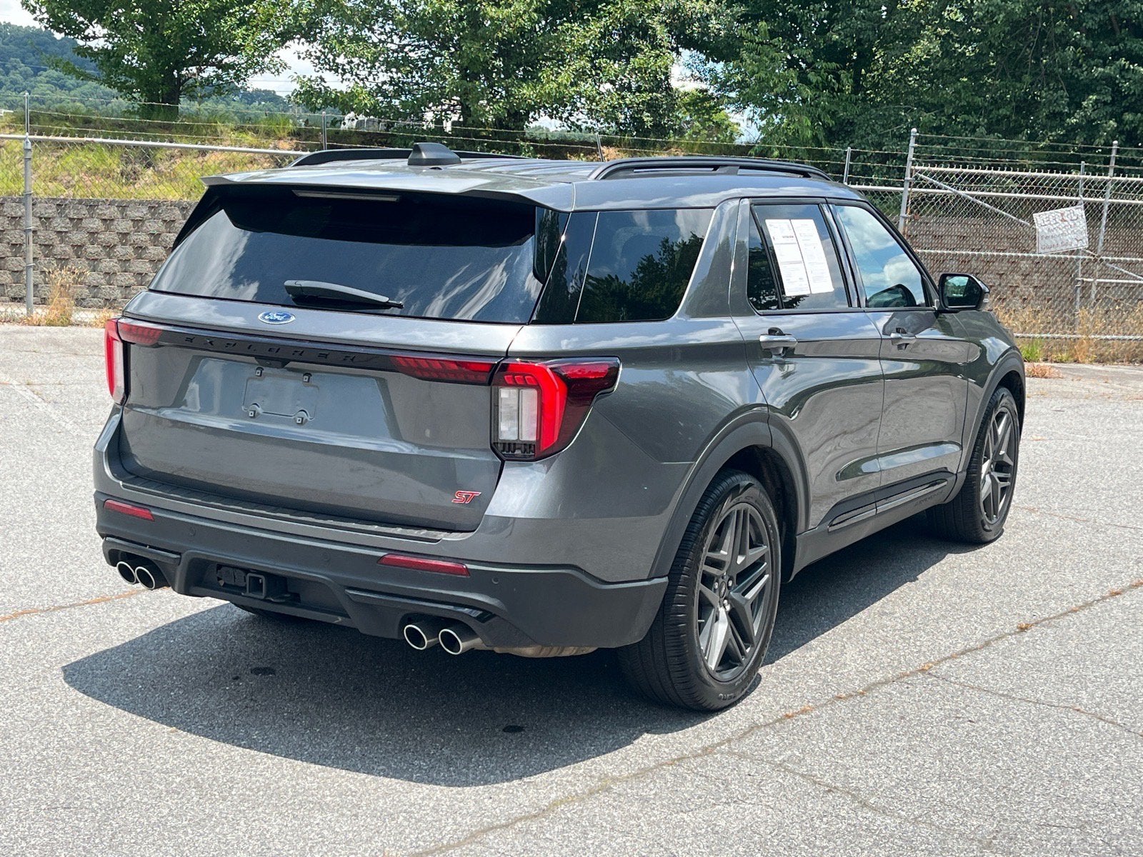 2025 Ford Explorer ST