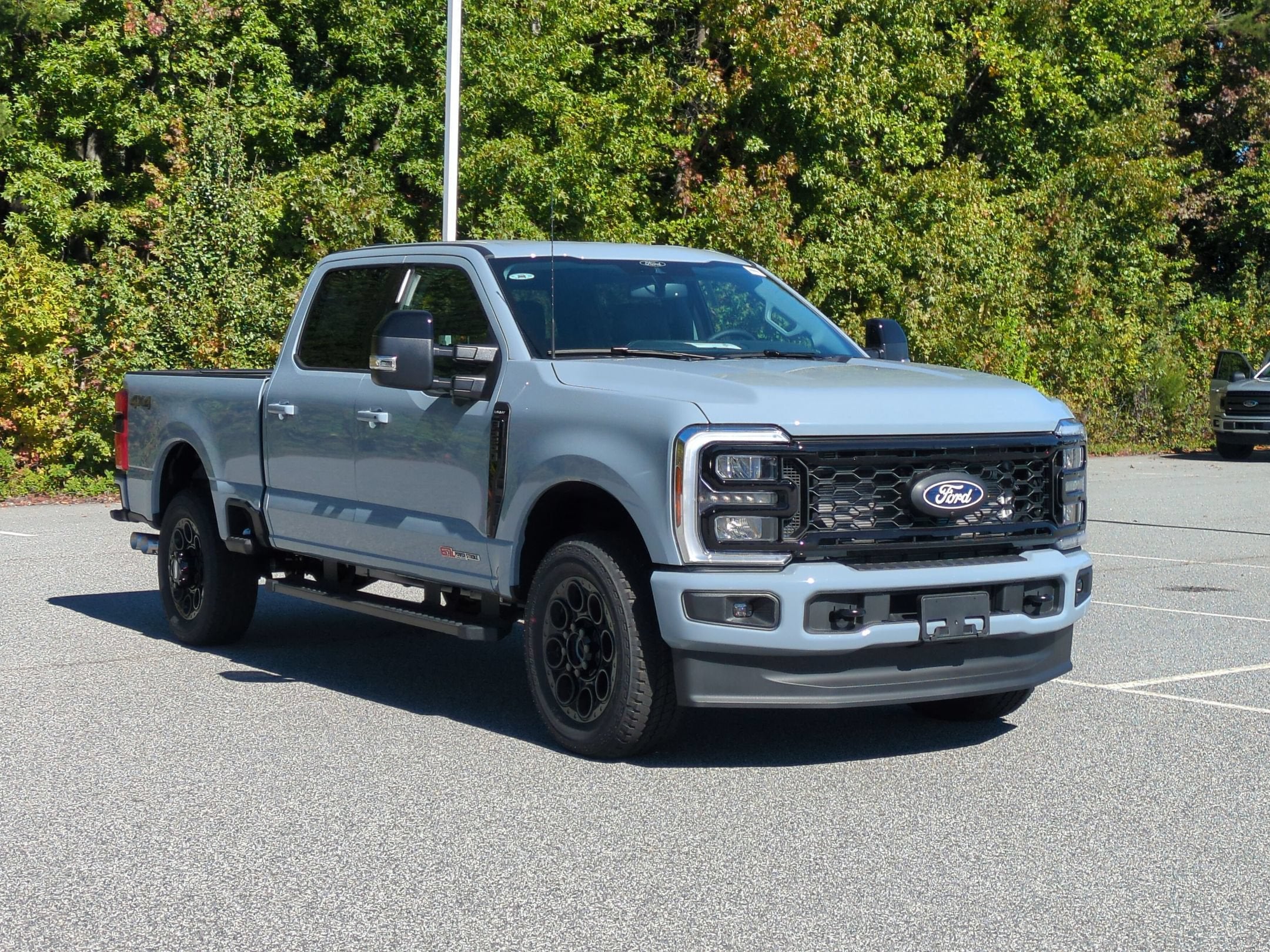 2027 Ford Super Duty F-250 SRW LARIAT