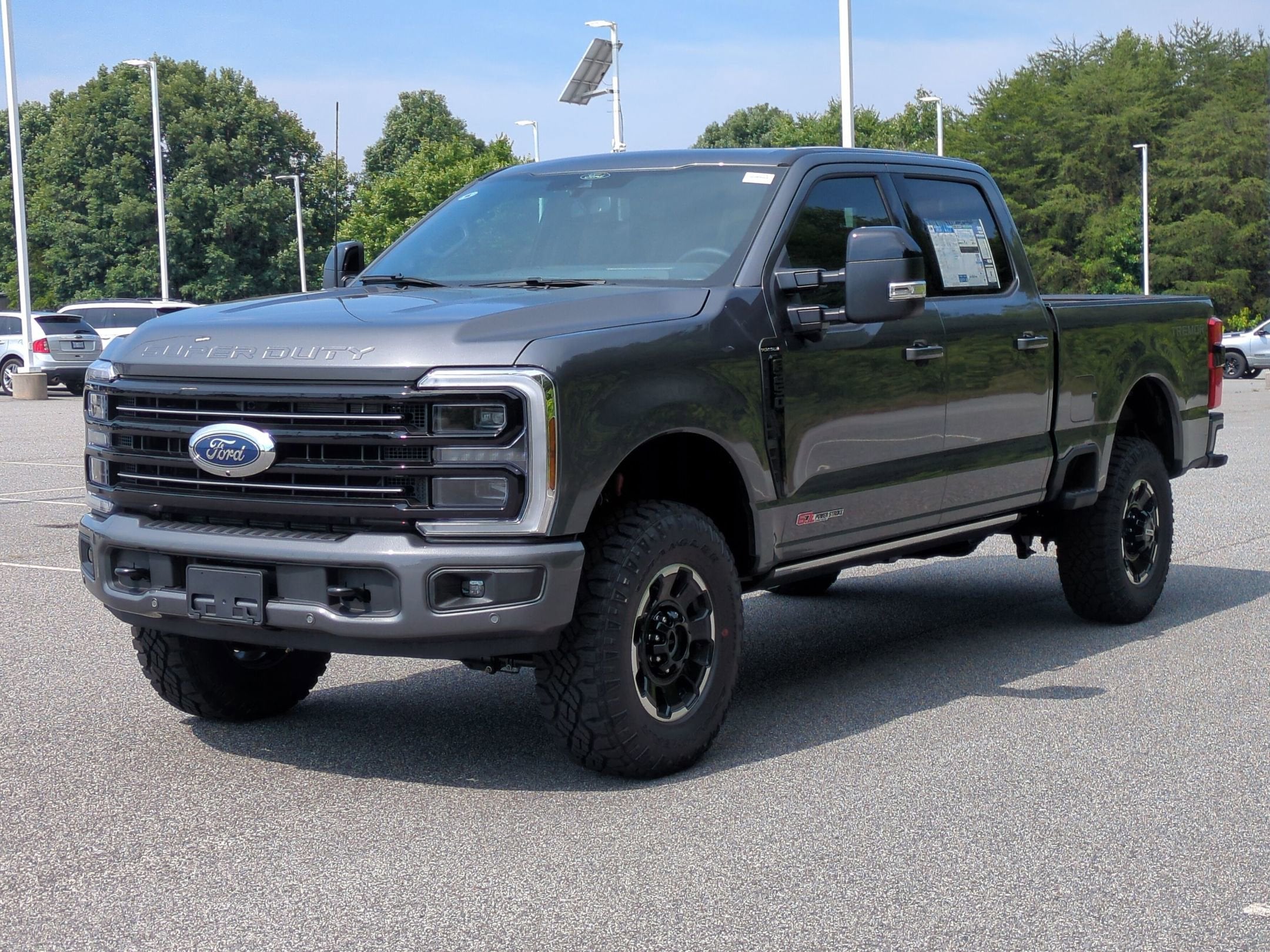 2026 Ford Super Duty F-250 SRW Platinum Tremor
