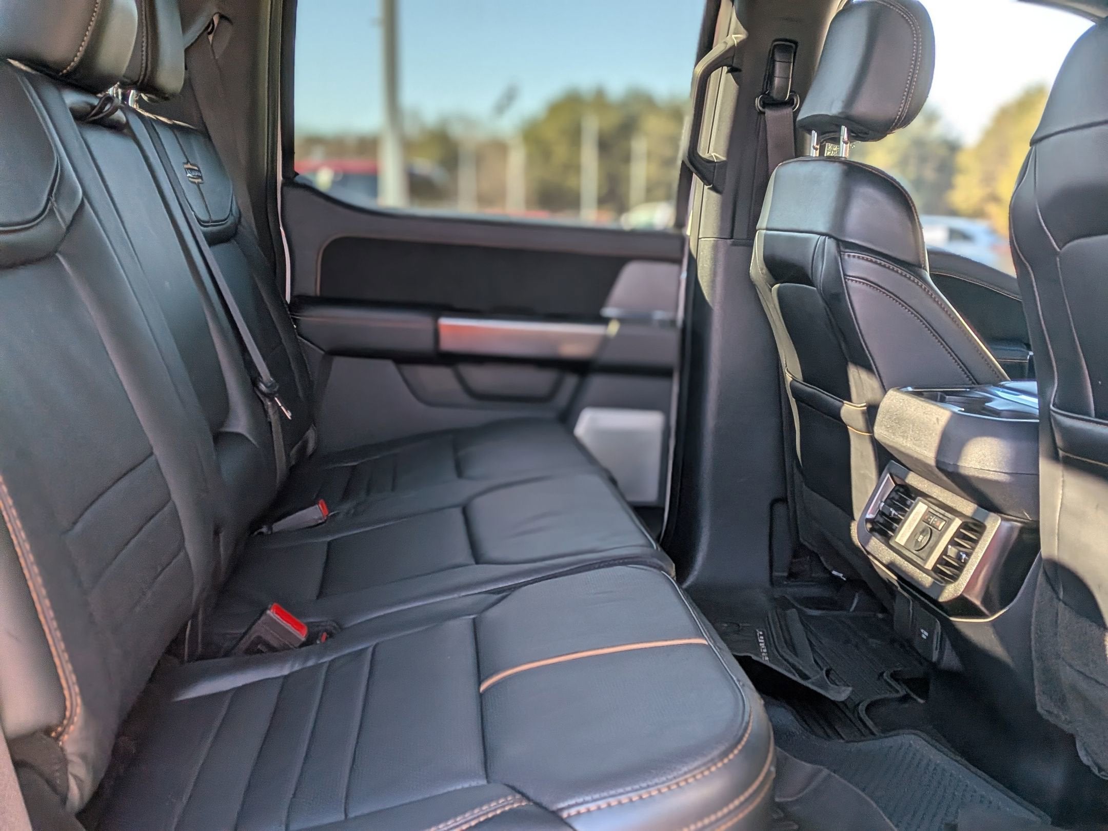 2023 Ford Super Duty F-250 SRW Platinum