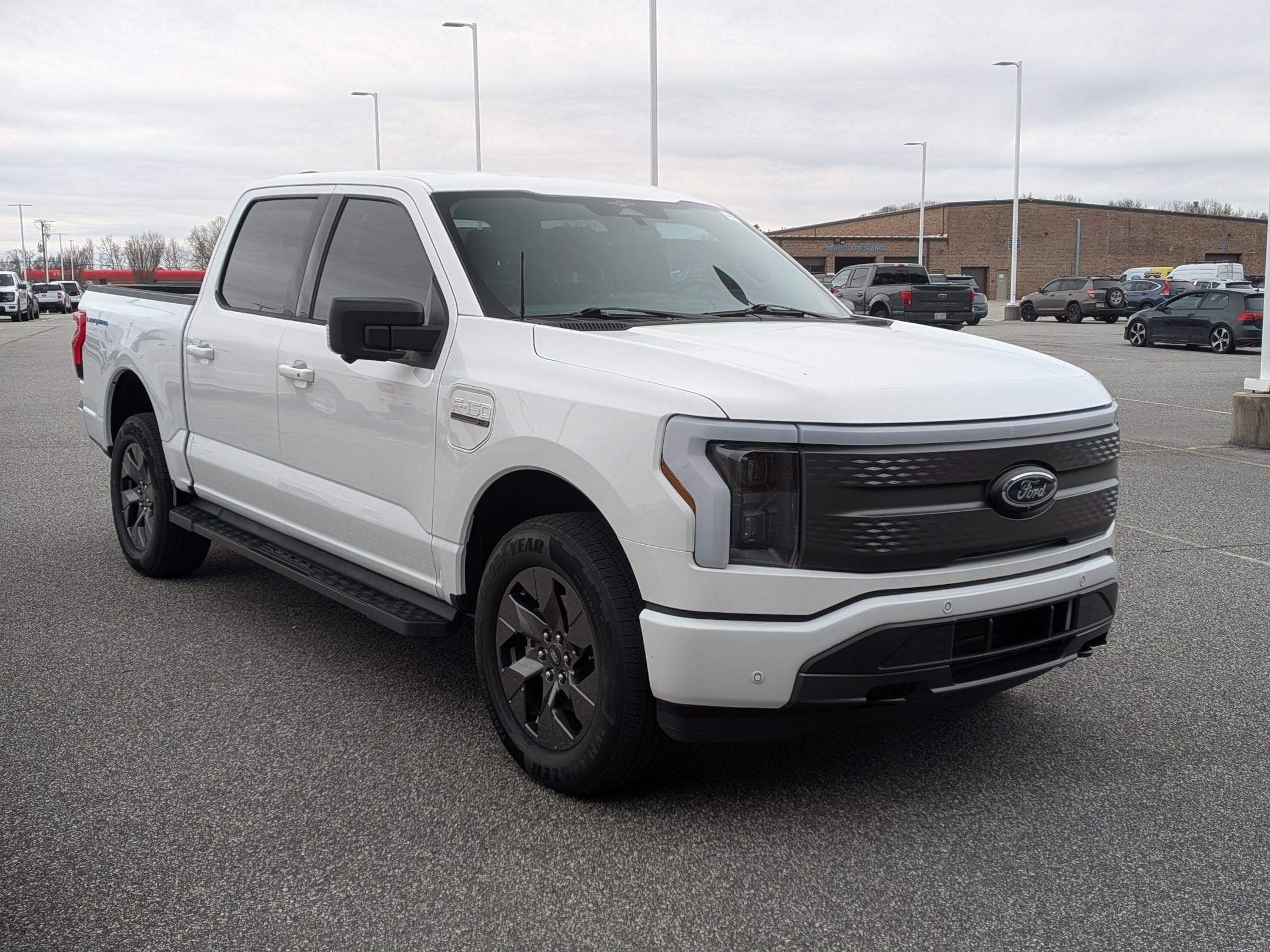 2023 Ford F-150 Lightning XLT