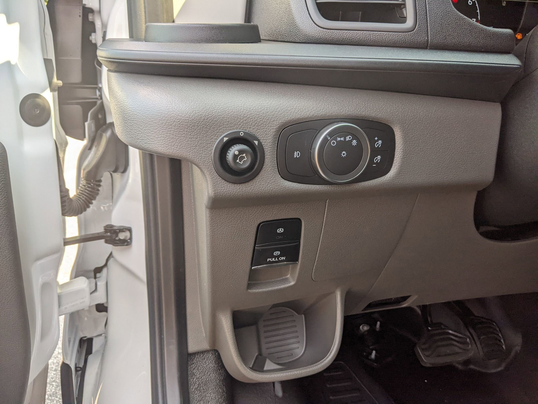 2025 Ford Transit Cargo Van Base