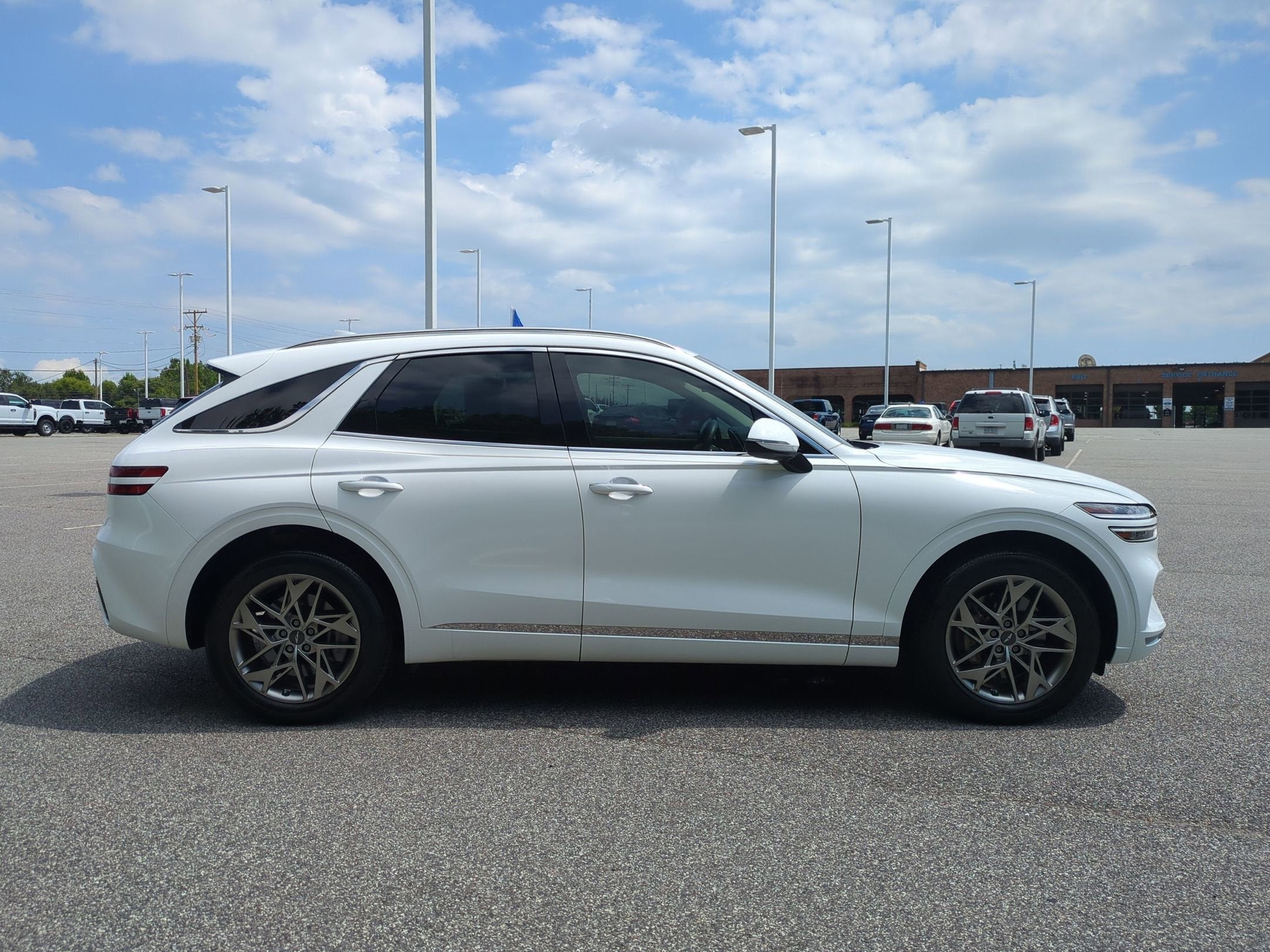 2023 Genesis GV70 2.5T