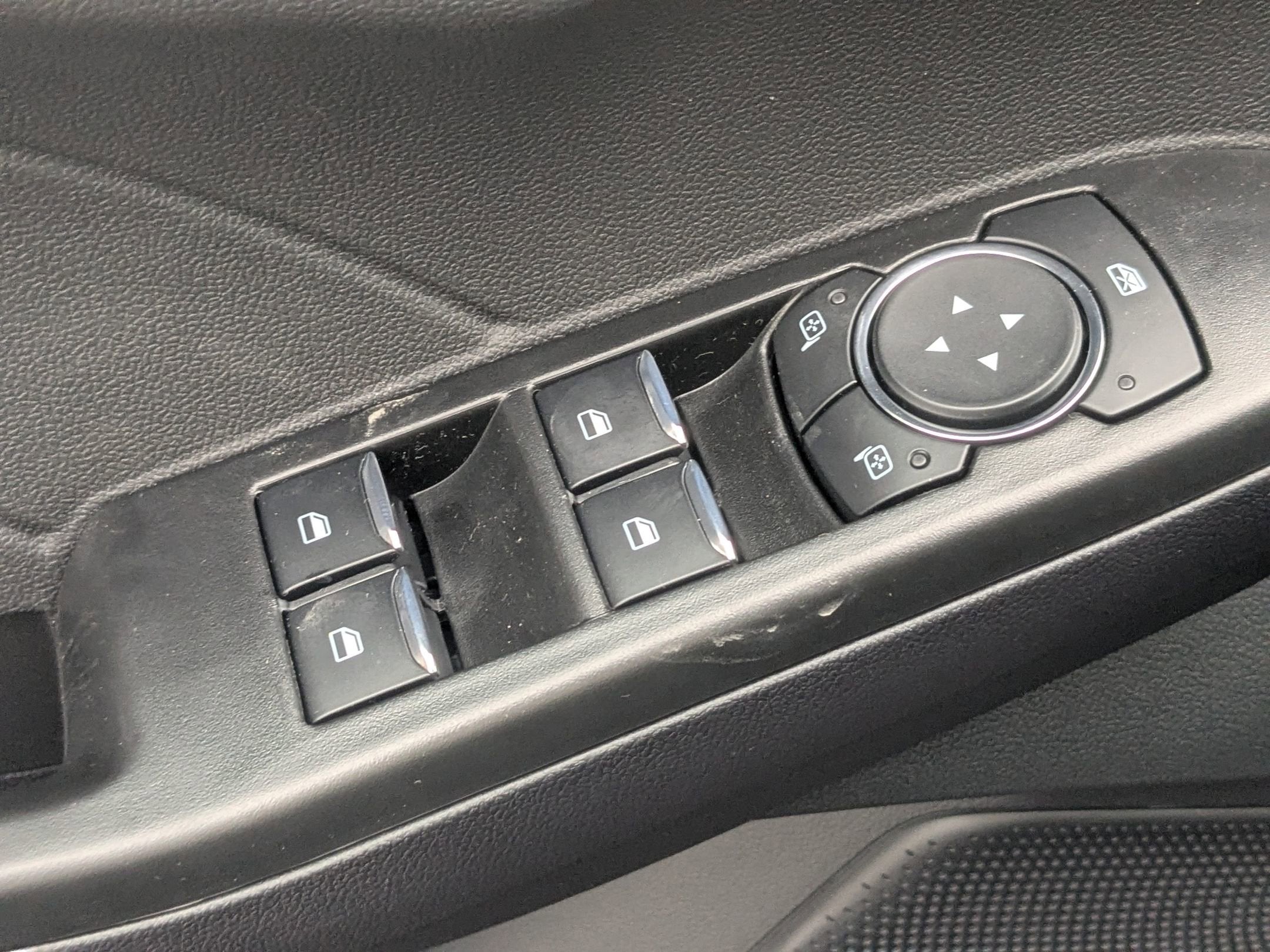 2026 Ford Escape Platinum