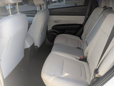 2025 Hyundai Tucson SE